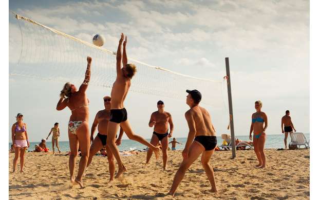 Beach volleyball – take a rest with benefit for your health and figure